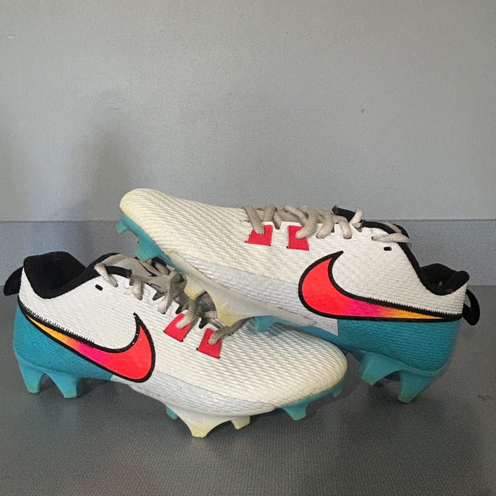 Nike vapor edge cleats size 7.5